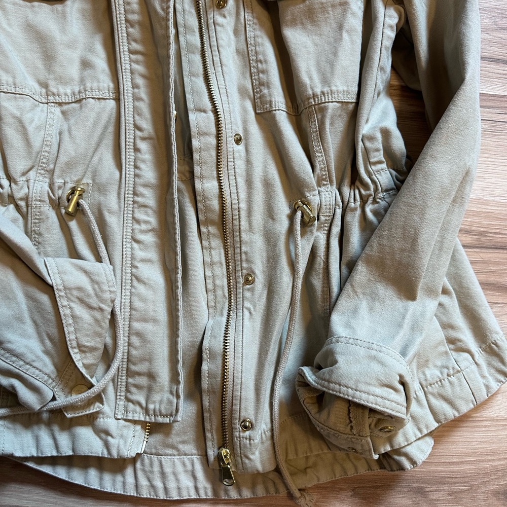 H&M Tan Utility Jacket with Hood and Drawstring Waist - Picture 4 of 5